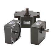 소형기어드모터용 중간기어헤드